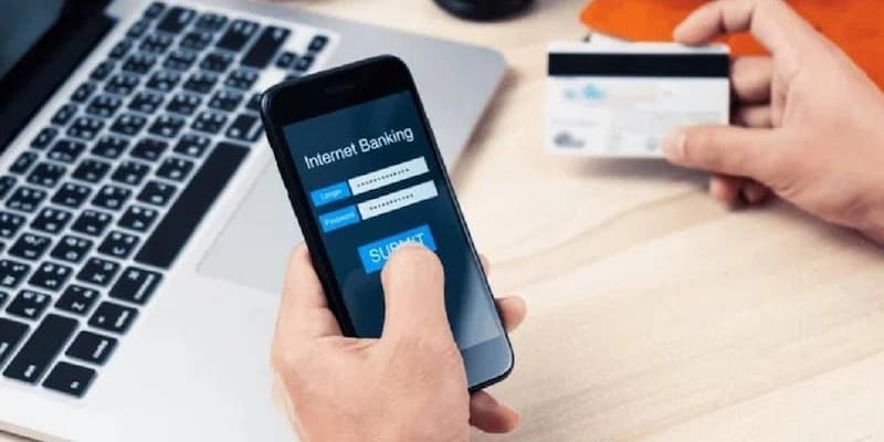 Người chơi tiến hành hoàn thiện các thông tin theo hướng dẫn