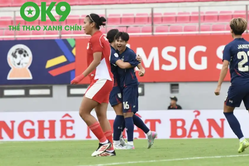 Tuyển nữ Thái Lan áp đảo Indonesia ngay từ những phút đầu trận Tuyển nữ Thái Lan áp đảo Indonesia ngay từ những phút đầu trận
