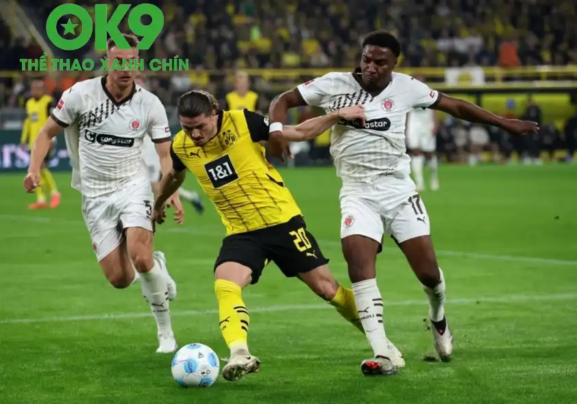 Dortmund sẽ giành trọn 3 điểm trong ngày khai màn Bundesliga. (Ảnh: Internet) Dortmund sẽ giành trọn 3 điểm trong ngày khai màn Bundesliga. (Ảnh: Internet)