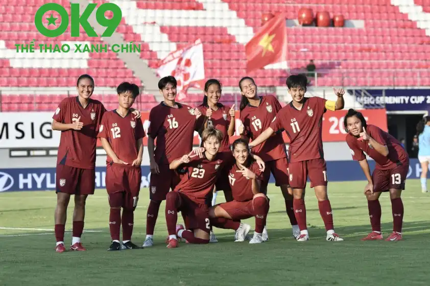 ĐT nữ Thái Lan quyết tâm đánh bại Việt Nam ngay trên sân khách. (Ảnh: FAT) ĐT nữ Thái Lan quyết tâm đánh bại Việt Nam ngay trên sân khách. (Ảnh: FAT)